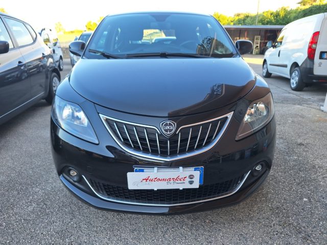 Lancia Ypsilon 1.0 FireFly 5 porte S&S Hybrid Gold - foto 3 di 4
