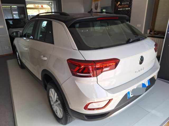 Volkswagen T-Roc 1.0 TSI Life - foto 3 di 4