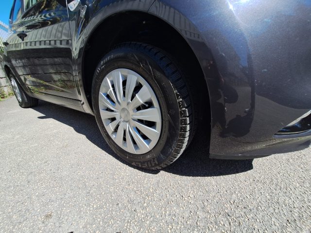 Kia Venga 1.4 CRDi 90CV Active - foto 3 di 4