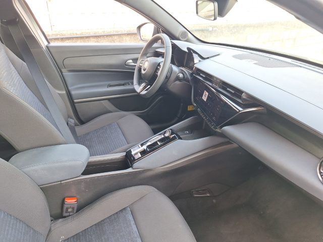 Alfa Romeo Junior 1.2 136 CV Hybrid eDCT6 - foto 4 di 4