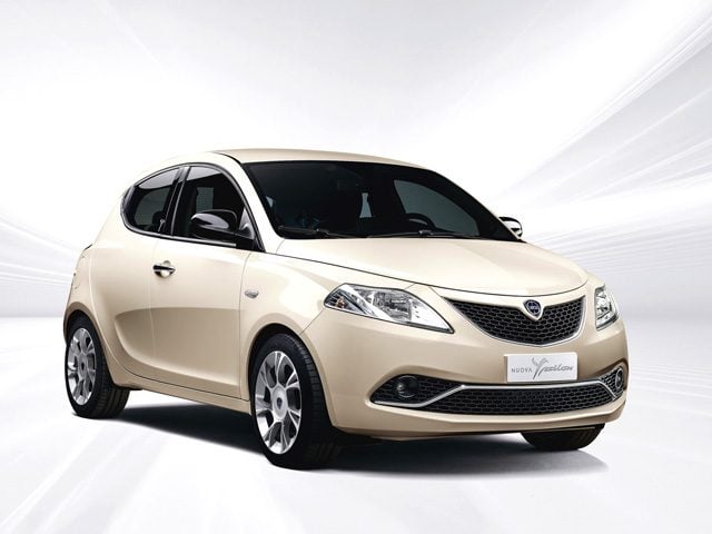 Lancia Ypsilon 1.0 FireFly 5 porte S&S Hybrid Gold usato a GROTTAMINARDA