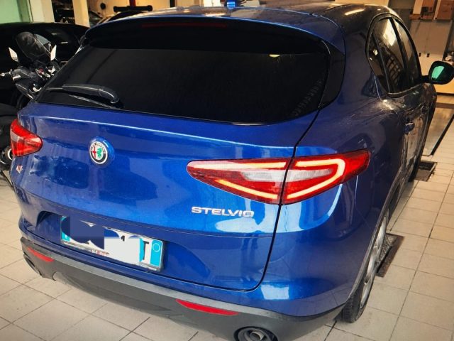 Alfa Romeo Stelvio 2.2 Turbodiesel 190 CV AT8 Q4 Sprint - foto 2 di 4