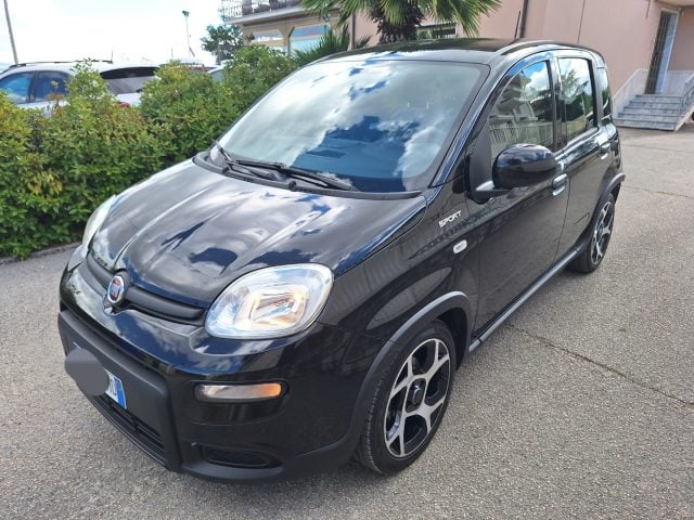 Fiat Panda 1.0 FireFly S&S Hybrid Sport, del 2022, 86.000 km, in vendita a Grottaminarda (AV)