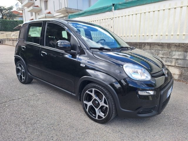 Fiat Panda 1.0 FireFly S&S Hybrid Sport - foto 3 di 4