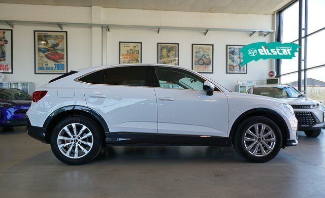 Audi Q3 150CV 2.0 SB tronic Business Advanced - foto 4 di 15