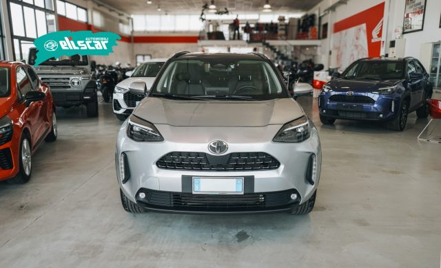 Toyota Yaris Cross 1.5 Hybrid 130 CV 5p. E-CVT AWD-i Lounge - foto 4 di 4