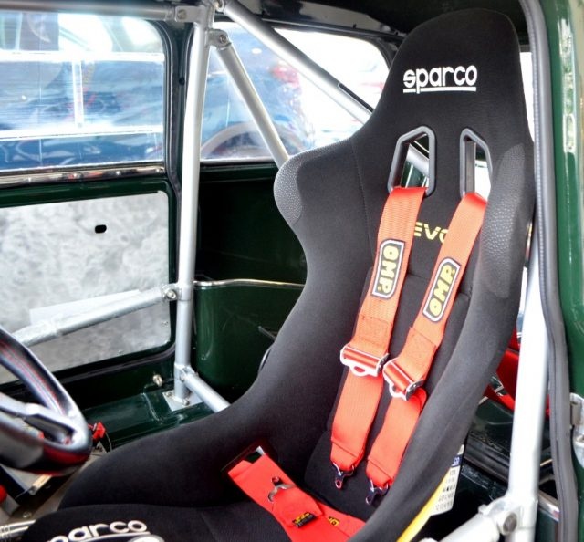 MINI Cooper 1300 d'epoca a SONA