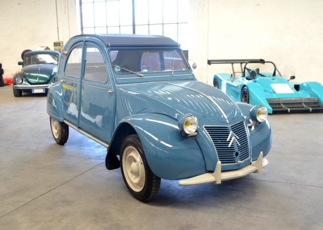 Citroen 2CV 2 CV - foto 2 di 4