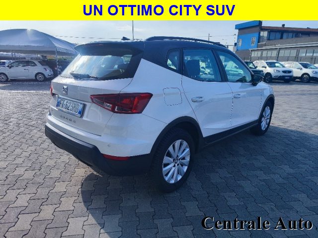SEAT Arona 1.6 TDI 95 CV Style - foto 2 di 4