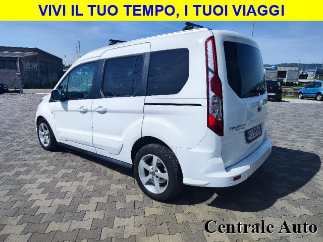 Ford Tourneo Connect 1.5 TDCi 120 CV Powershift Titanium - foto 4 di 4