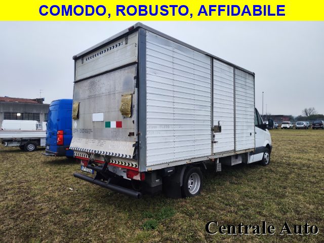 Mercedes-Benz Sprinter 318 CDI furgonato in lega - foto 2 di 4
