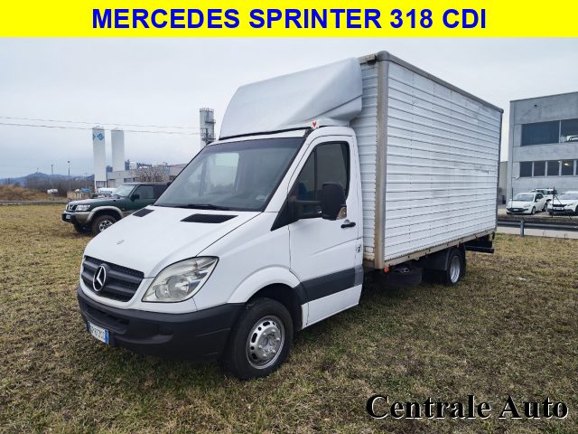 Mercedes-Benz Sprinter 318 CDI furgonato in lega usato a MONTECCHIO MAGGIORE