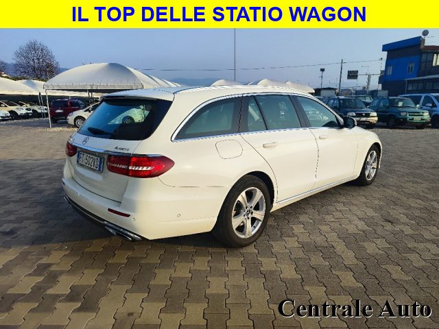 Mercedes-Benz E 220 d S.W. 4Matic Auto Business Sport - foto 2 di 4