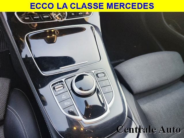 Mercedes-Benz E 220 d S.W. 4Matic Auto Business Sport, del 2018, 198.416 km, in vendita a Montecchio Maggiore (VI)