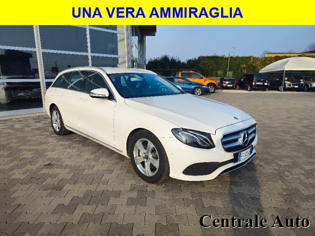 Mercedes-Benz E 220 d S.W. 4Matic Auto Business Sport - foto 3 di 4
