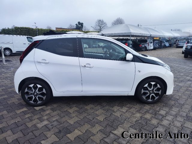 Toyota Aygo Connect 1.0 VVT-i 72 CV 5 porte x-wave MMT - foto 4 di 4