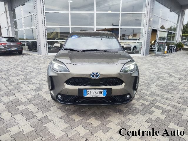 Toyota Yaris Cross 1.5 Hybrid 5p. E-CVT AWD-i Trend - foto 2 di 4