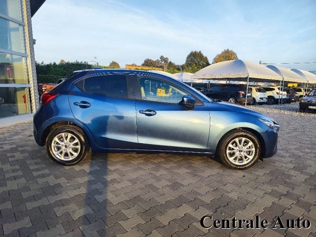 Mazda 2 1.5 90 CV Skyactiv-G Evolve - foto 4 di 4