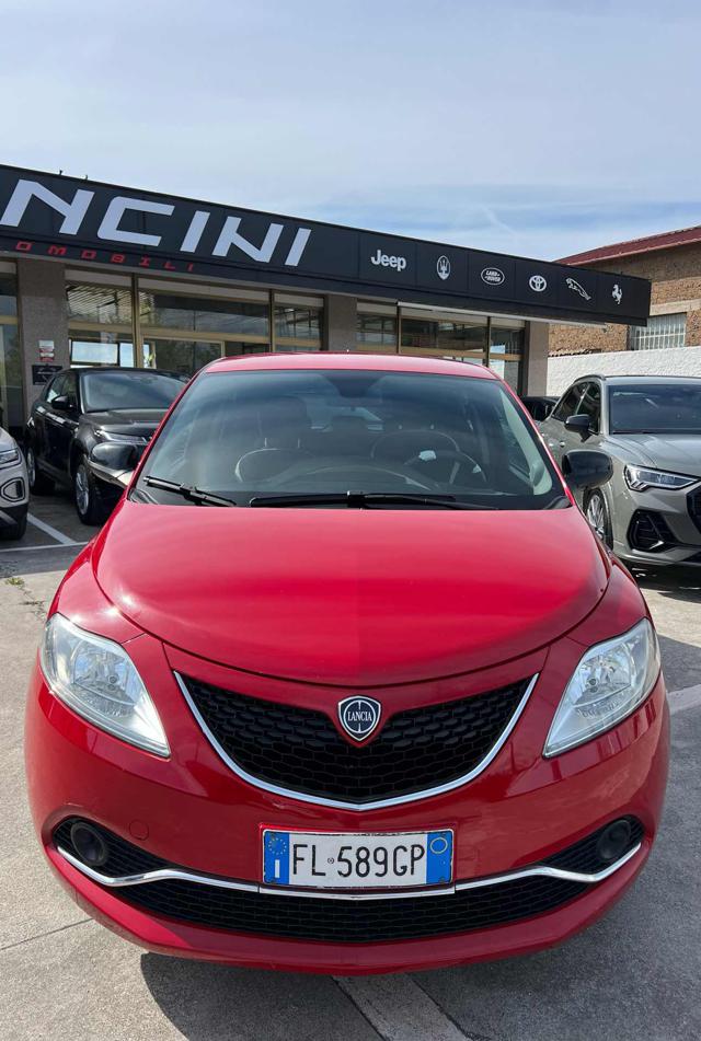 Lancia Ypsilon 1.2 69 CV 5 porte GPL Ecochic Gold - foto 2 di 4
