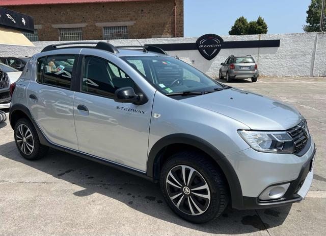 Dacia Sandero Stepway 0.9 TCe 90 CV Techroad - foto 3 di 4