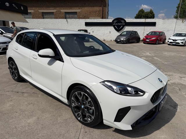 BMW 118 d MSport Design - foto 3 di 4