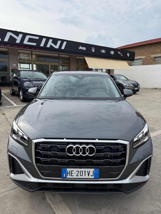 Audi Q2 35 TFSI S line Edition - foto 2 di 4