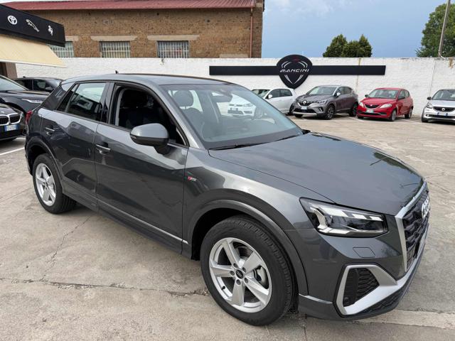 Audi Q2 35 TFSI S line Edition - foto 3 di 4