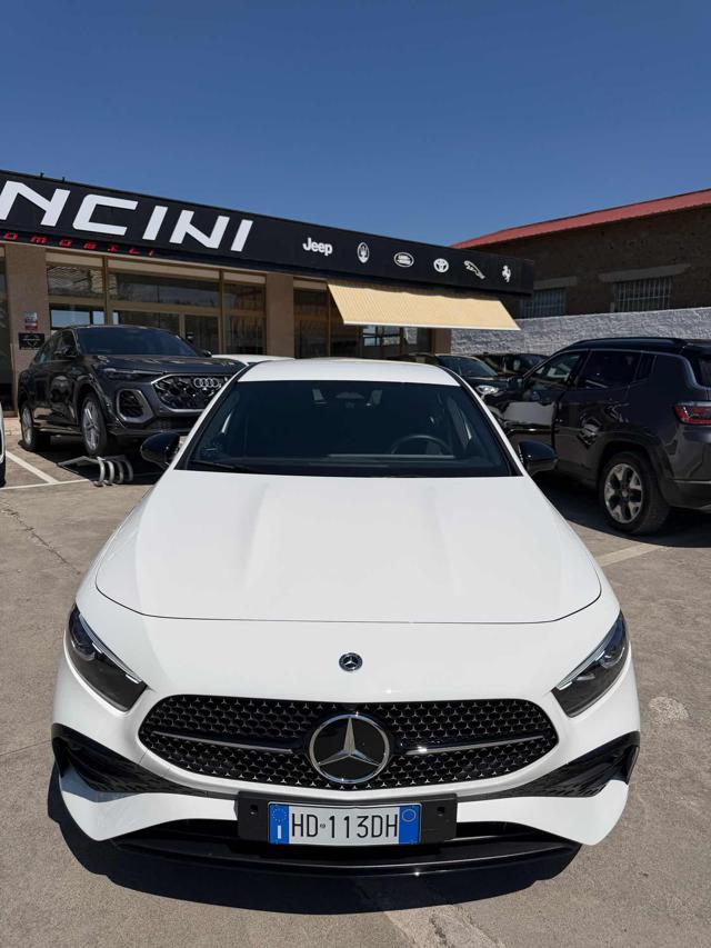 Mercedes-Benz A 200 d Automatic AMG Line Premium - foto 2 di 4