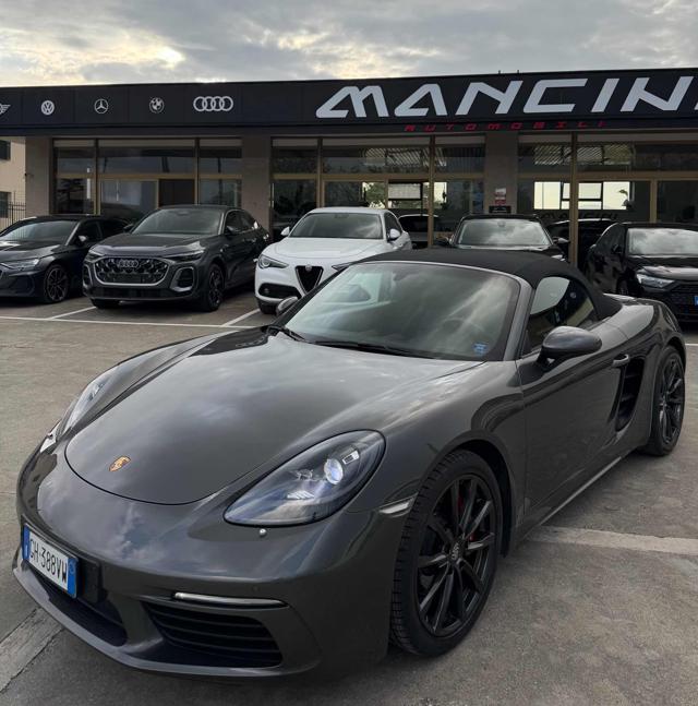 Porsche 718 Spyder 2 usato a CIVITA CASTELLANA
