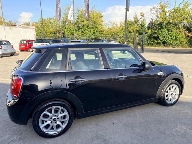 MINI One 1.5 One D Boost 5 porte - foto 4 di 15