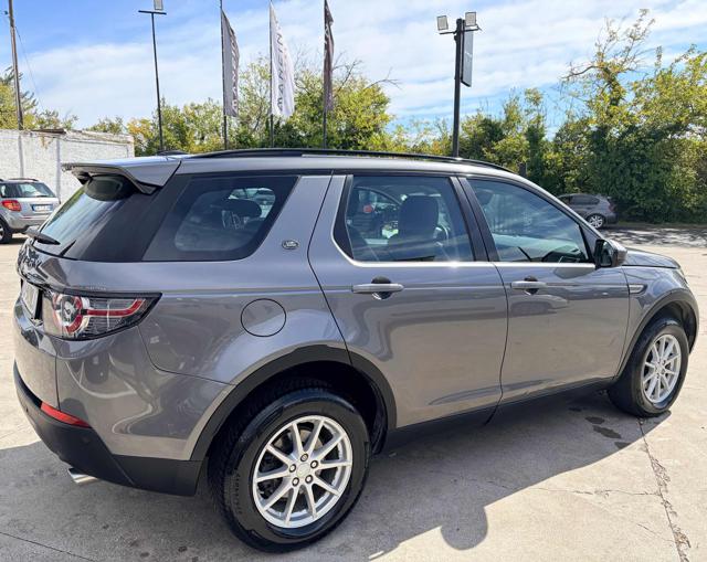 Land Rover Discovery Sport 2.2 TD4 HSE - foto 4 di 4
