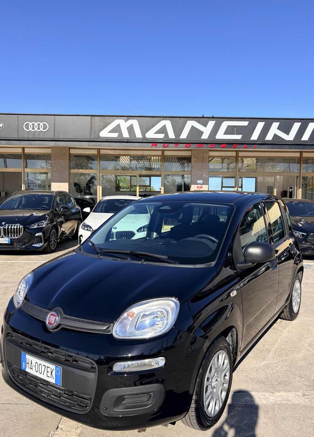Fiat Panda 1.0 FireFly S&S Hybrid Pandina, del 2025, 2.600 km, in vendita a Civita Castellana (VT)