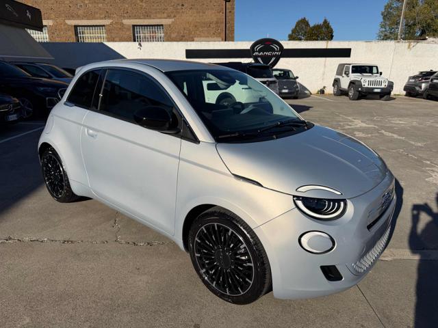 Fiat 500 Berlina Hybrid Icon - foto 3 di 4