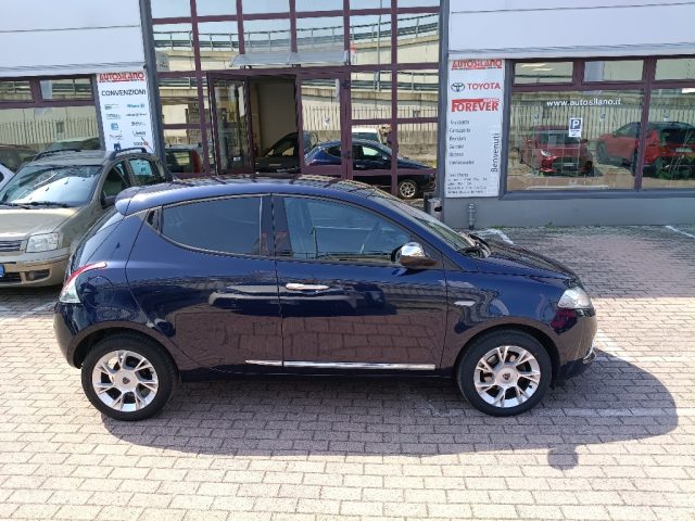 Lancia Ypsilon 1.2 69 CV 5 porte S&S Platinum - foto 4 di 4