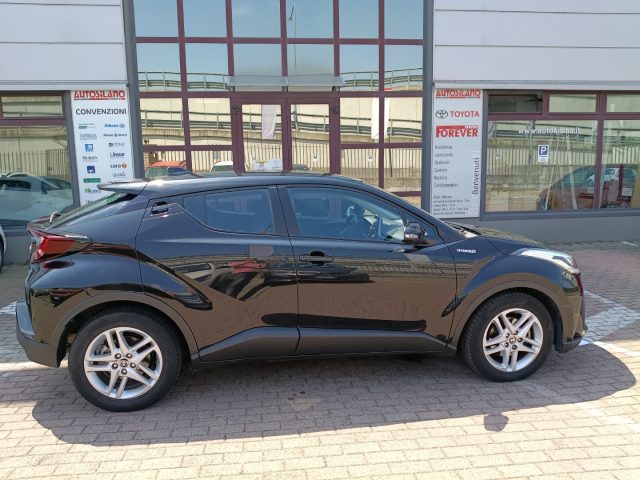 Toyota C-HR 1.8 Hybrid E-CVT Business - foto 4 di 4