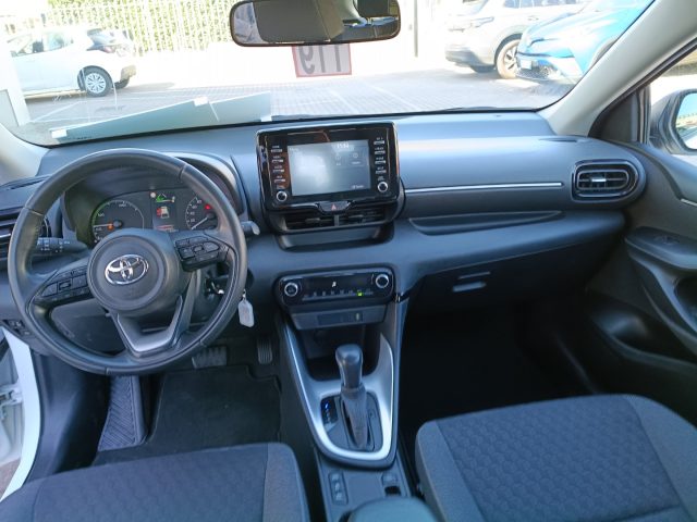 Toyota Yaris 1.5 Hybrid 5 porte Active usato a VIGNATE
