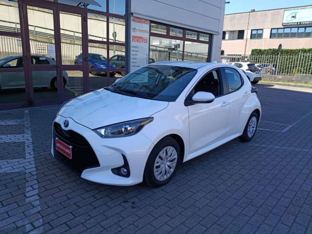 Toyota Yaris 1.5 Hybrid 5 porte Active usato a VIGNATE