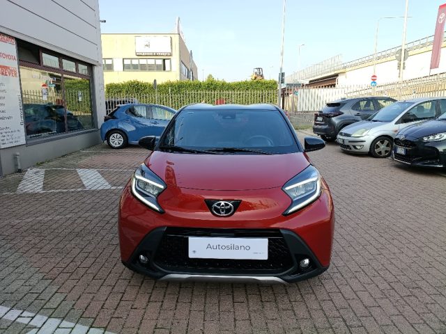 Toyota Aygo X 1.0 VVT-i 72 CV 5 porte Lounge S-CVT - foto 2 di 4