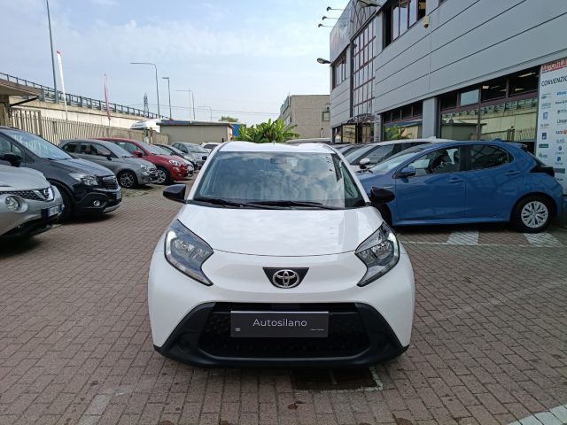 Toyota Aygo X 1.0 VVT-i 72 CV 5 porte Active S-CVT - foto 2 di 4