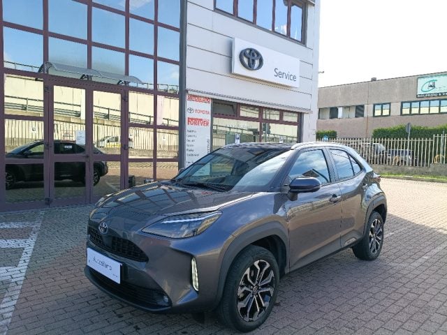 Toyota Yaris Cross 1.5 Hybrid 5p. E-CVT Trend, del 2022, 51.607 km, in vendita a Vignate (MI)