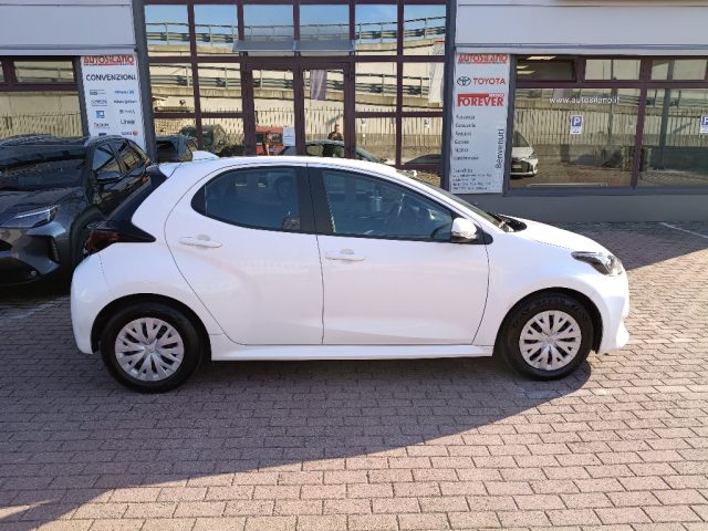 Toyota Yaris 1.5 Hybrid 5 porte Active - foto 4 di 4