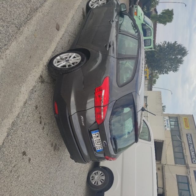 Ford Focus 2.0 TDCi 150 CV SW Business usato a MARTINSICURO