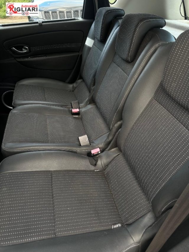 Renault Scenic Scénic X-MOD 1.5 dCi 110CV Dynamique, del 2011, 105.000 km, in vendita a Teano (CE)