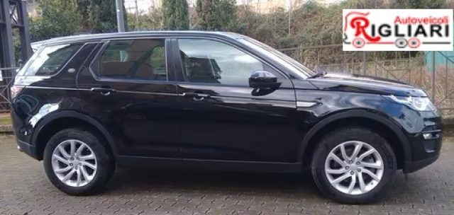 Land Rover Discovery Sport Discovery Sport 2.0 eD4 150 CV 2WD R-Dyn - foto 4 di 4