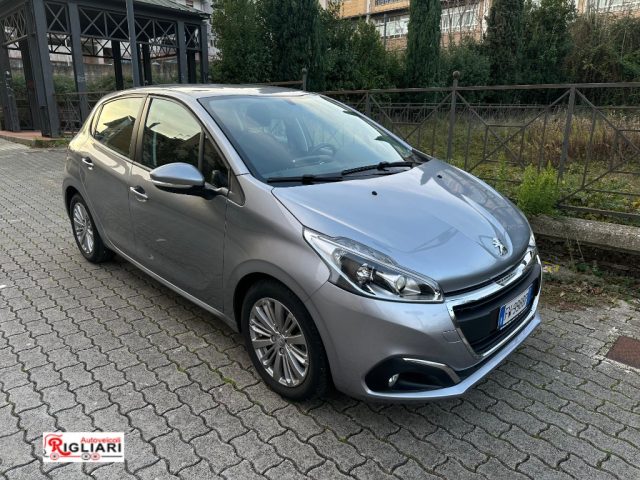 Peugeot 208 PureTech 82 5 porte Active usato a TEANO
