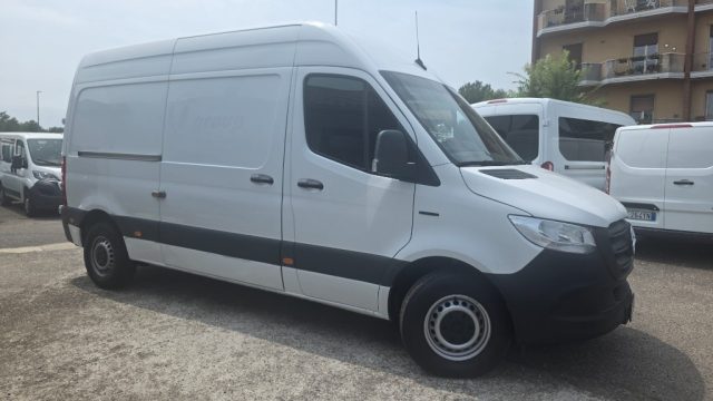 Mercedes-Benz Sprinter eSprinter -Elettrico 4 batterie usato a PAVIA