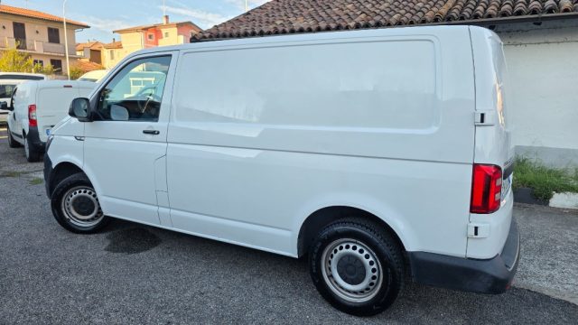 Volkswagen Transporter 2.0 TDI 102CV PC L1H1 Euro6 - foto 2 di 13