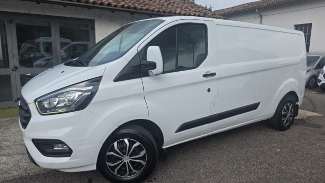 Ford Transit Custom 320 2.0 EcoBlue 130 PL Trend passo lungo, del 2021, 101.935 km, in vendita a Pavia (PV)