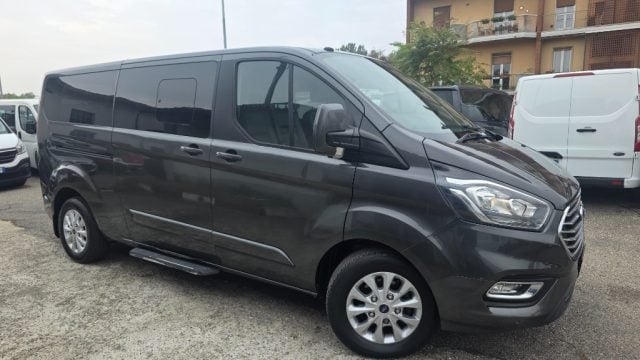 Ford Tourneo Custom 320 2.0 TDCi 170CV aut. PL Titanium, del 2019, 390.364 km, in vendita a Pavia (PV)