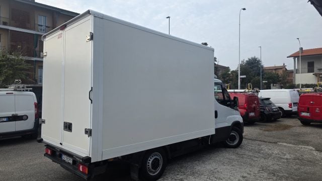Iveco Daily 35S14N 3.0 CNG PL Furgonato Boxato Metano - foto 4 di 4